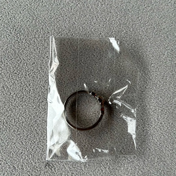 Genshin Impact Yae Miko Ring ~ Resizable ~ Silver & Gold Tone Purple Stone ~ New - Picture 9 of 10